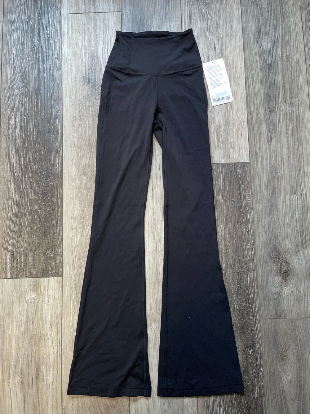 Lululemon Groove Super-High-Rise Flared Legging - NEW